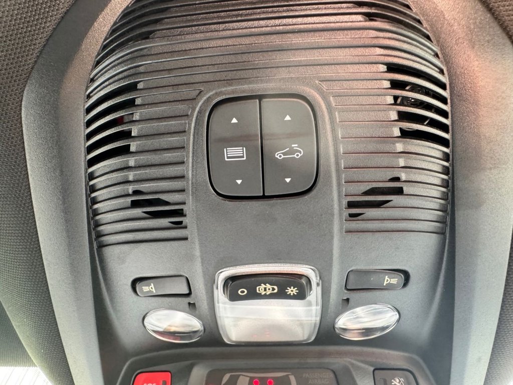 2023 Peugeot 3008 — image 47