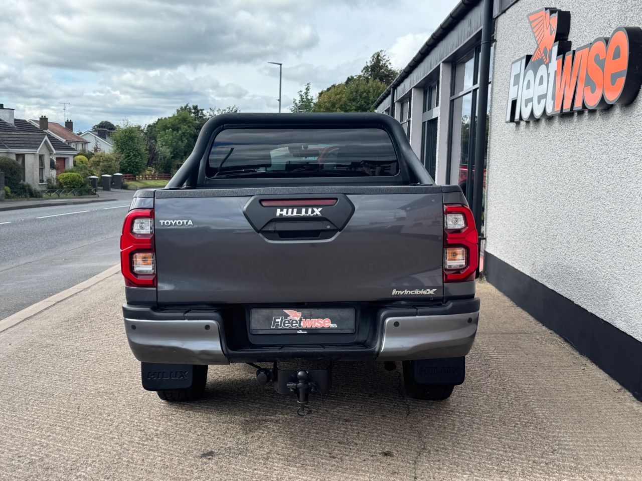 2021 TOYOTA HILUX 2.8 D-4D Invincible X Pickup Double Cab 4dr Diesel Auto 4WD Euro 6 (s/s) (2 - vehicle photo 5 for sale on PureCar