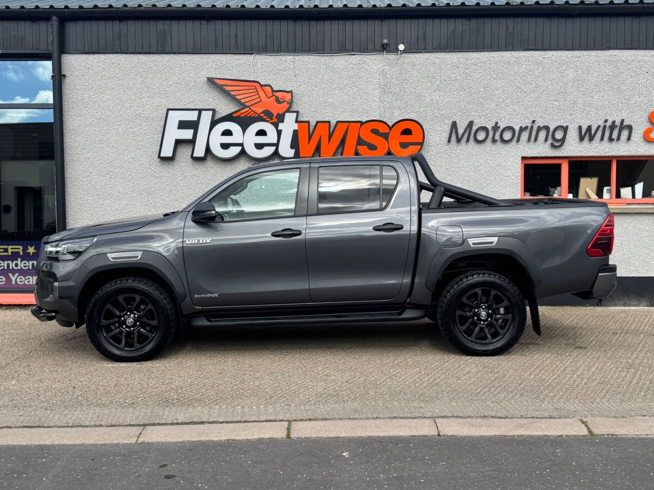 2021 TOYOTA HILUX 2.8 D-4D Invincible X Pickup Double Cab 4dr Diesel Auto 4WD Euro 6 (s/s) (2 - vehicle photo 7 for sale on PureCar