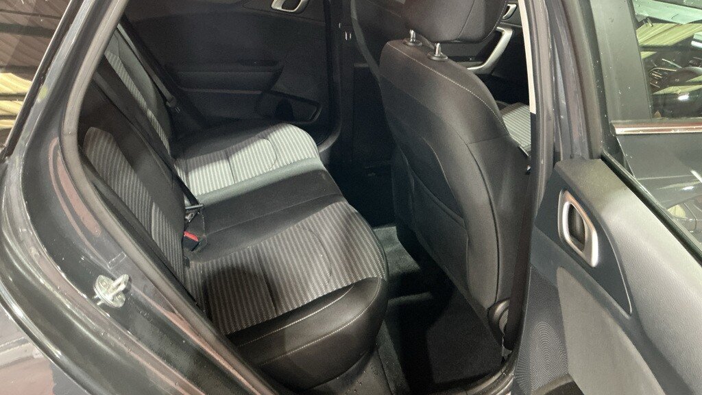 2021 Kia Ceed — image 8