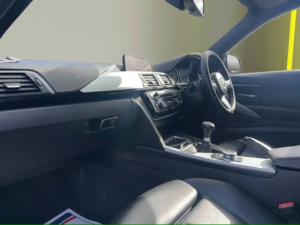 2017 BMW 3 SERIES 2.0 320d M Sport Saloon 4dr Diesel Manual Euro 6 (s/s) (190 ps) - vehicle photo 12 for sale on PureCar