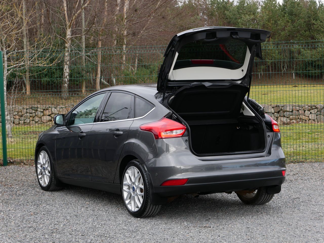 2016 FORD FOCUS 1.5 TDCi Titanium X Hatchback 5dr Diesel Manual Euro 6 (s/s) (120 ps) - vehicle photo 9 for sale on PureCar