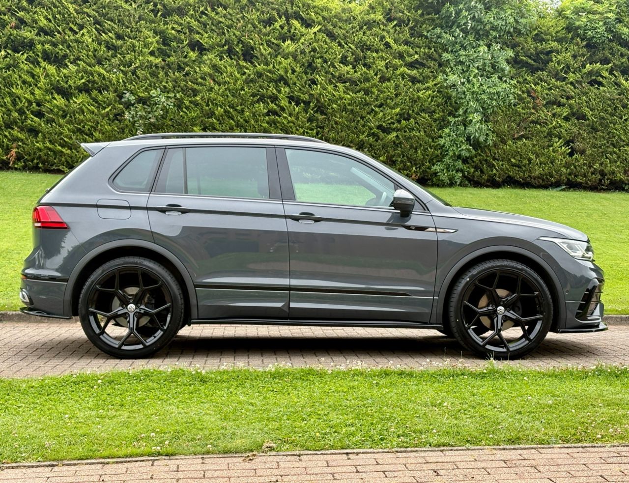 2023 VOLKSWAGEN TIGUAN 1.5 TSI R-Line Edition SUV 5dr Petrol DSG Euro 6 (s/s) (150 ps) - vehicle photo 7 for sale on PureCar