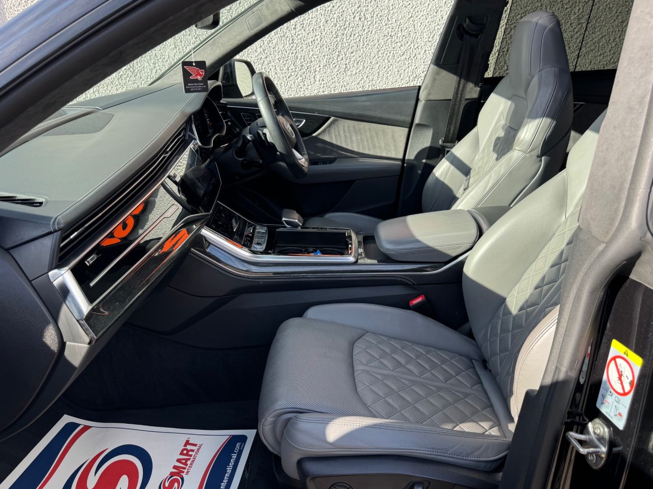 2020 AUDI Q8 3.0 TDI V6 50 Vorsprung SUV 5dr Diesel Tiptronic quattro Euro 6 (s/s) (286 - vehicle photo 9 for sale on PureCar