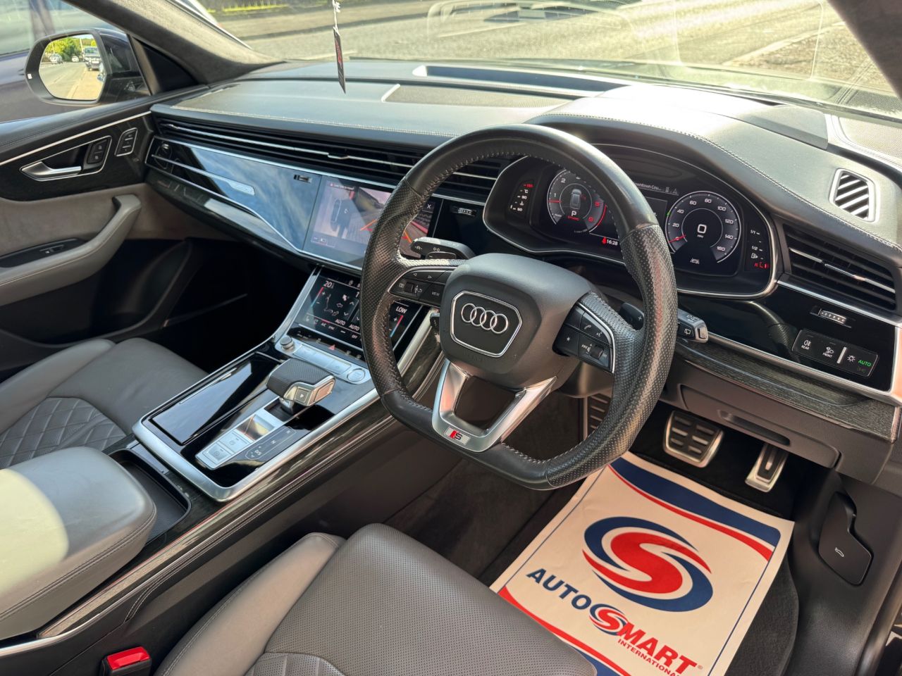 2020 AUDI Q8 3.0 TDI V6 50 Vorsprung SUV 5dr Diesel Tiptronic quattro Euro 6 (s/s) (286 - vehicle photo 18 for sale on PureCar