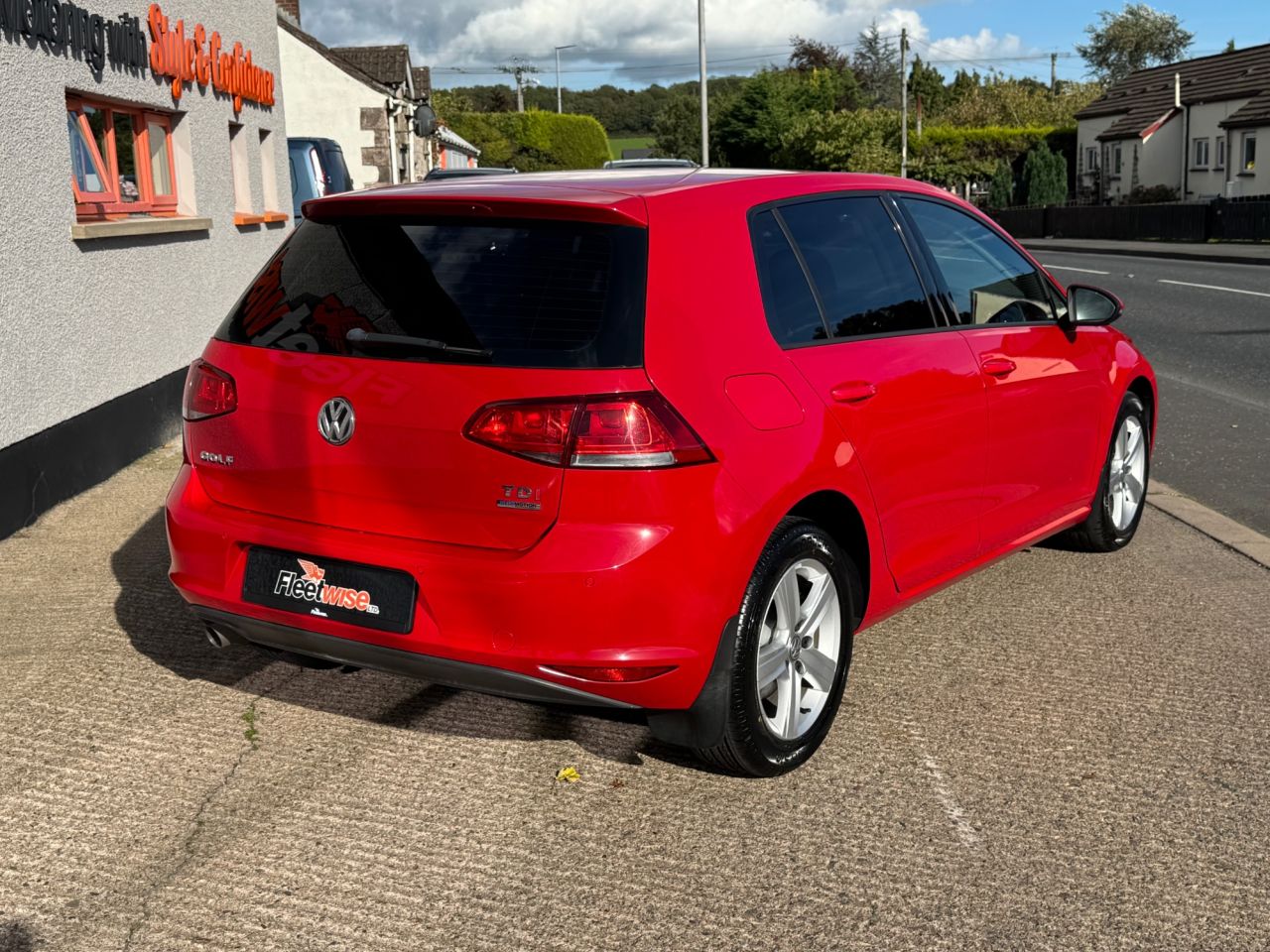 2016 VOLKSWAGEN GOLF 1.6 TDI BlueMotion Tech Match Hatchback 5dr Diesel Manual Euro 6 (s/s) (110 - vehicle photo 4 for sale on PureCar