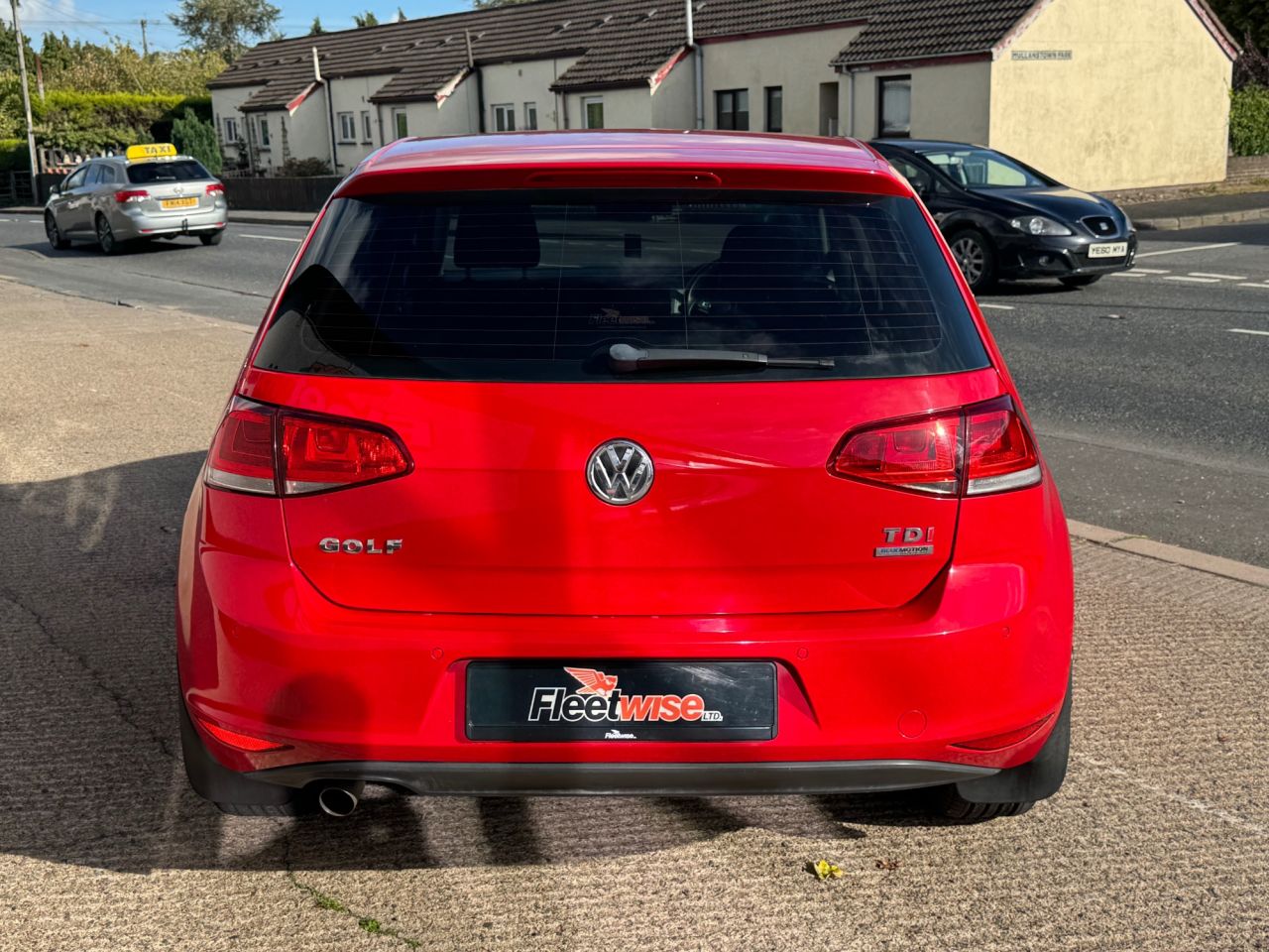 2016 VOLKSWAGEN GOLF 1.6 TDI BlueMotion Tech Match Hatchback 5dr Diesel Manual Euro 6 (s/s) (110 - vehicle photo 5 for sale on PureCar