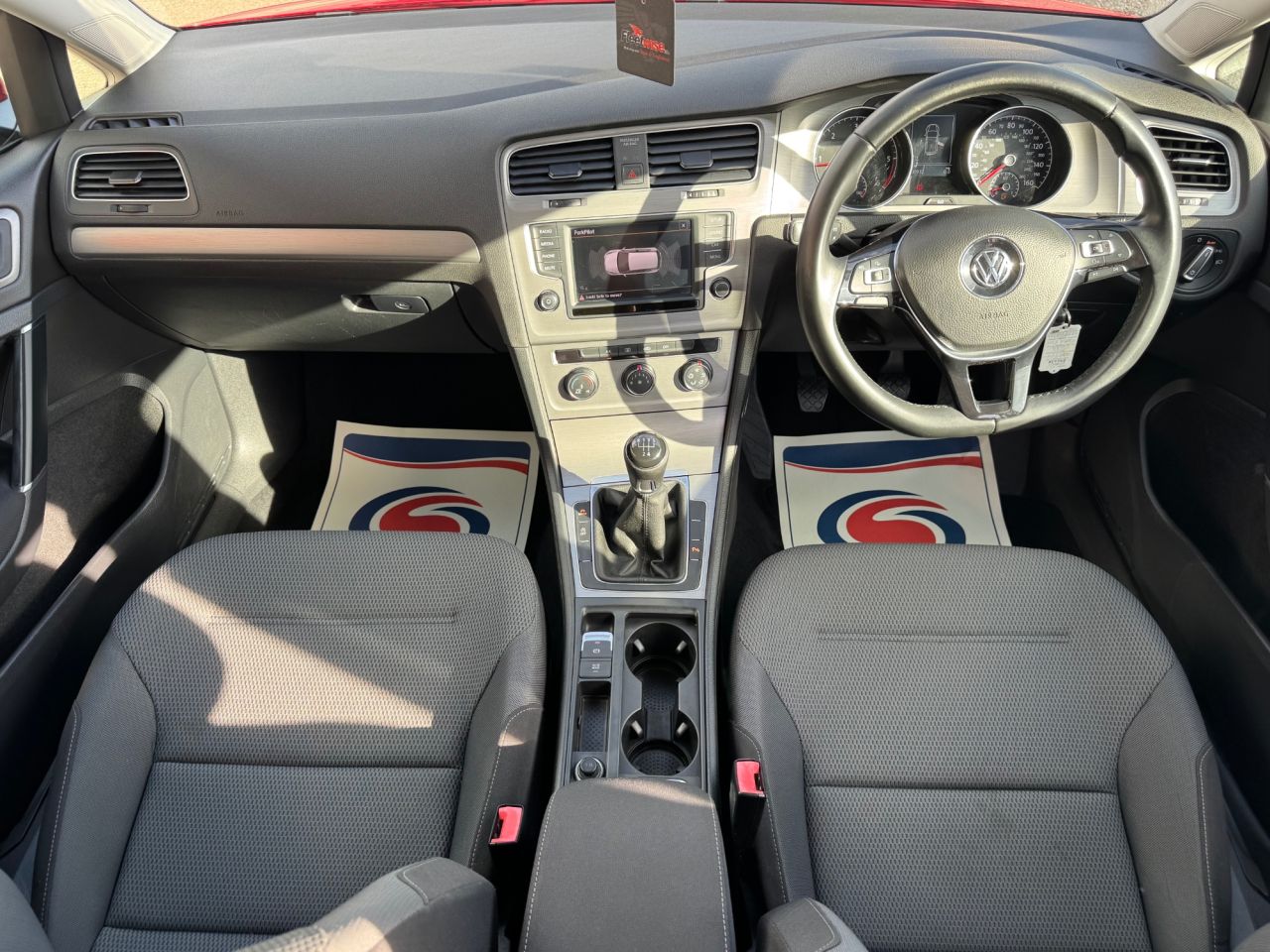 2016 VOLKSWAGEN GOLF 1.6 TDI BlueMotion Tech Match Hatchback 5dr Diesel Manual Euro 6 (s/s) (110 - vehicle photo 10 for sale on PureCar