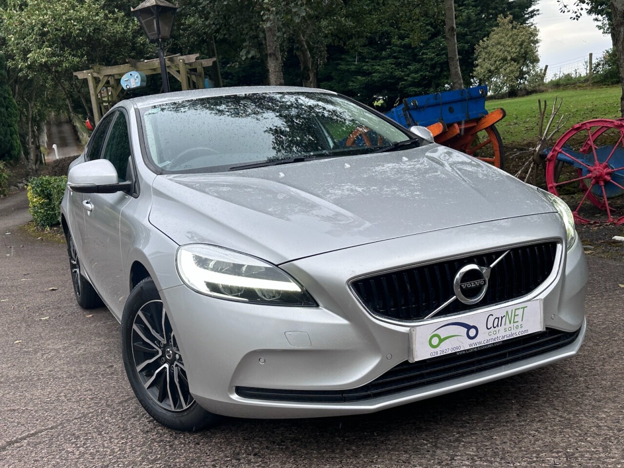 2019 VOLVO V40 1.5 T2 Momentum Edition Hatchback 5dr Petrol Auto Euro 6 (s/s) (122 ps) - vehicle photo 6 for sale on PureCar