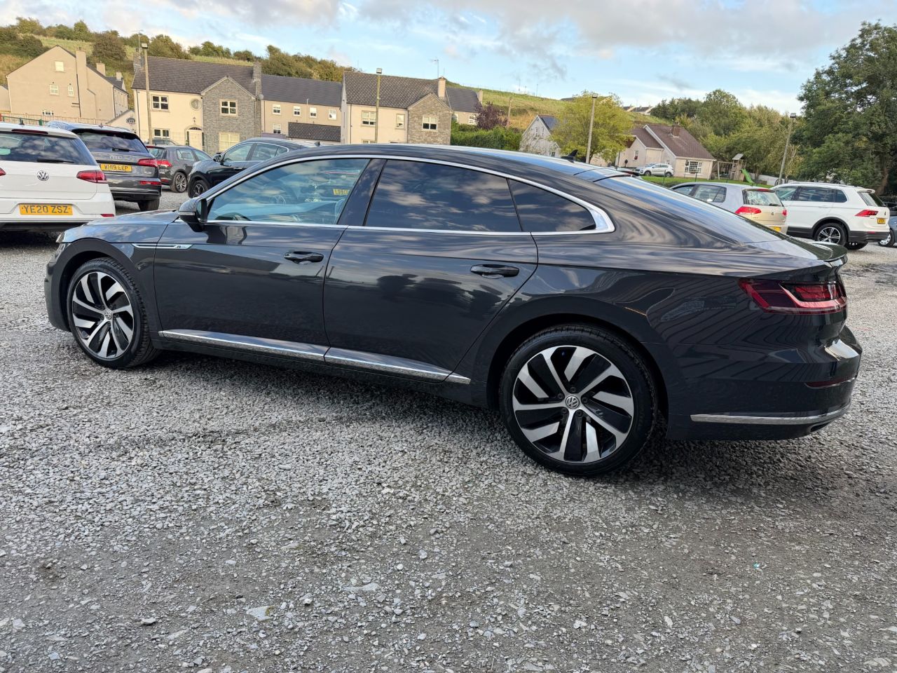 2019 VOLKSWAGEN ARTEON 2.0 TDI R-Line Fastback 5dr Diesel Manual Euro 6 (s/s) (150 ps) - vehicle photo 5 for sale on PureCar