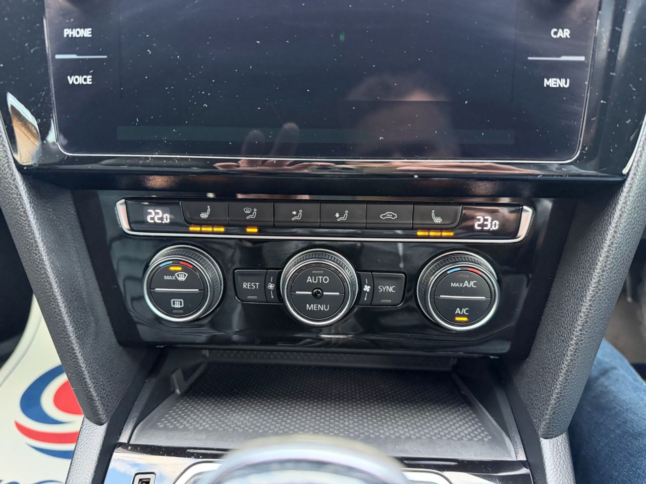 2019 VOLKSWAGEN ARTEON 2.0 TDI R-Line Fastback 5dr Diesel Manual Euro 6 (s/s) (150 ps) - vehicle photo 12 for sale on PureCar