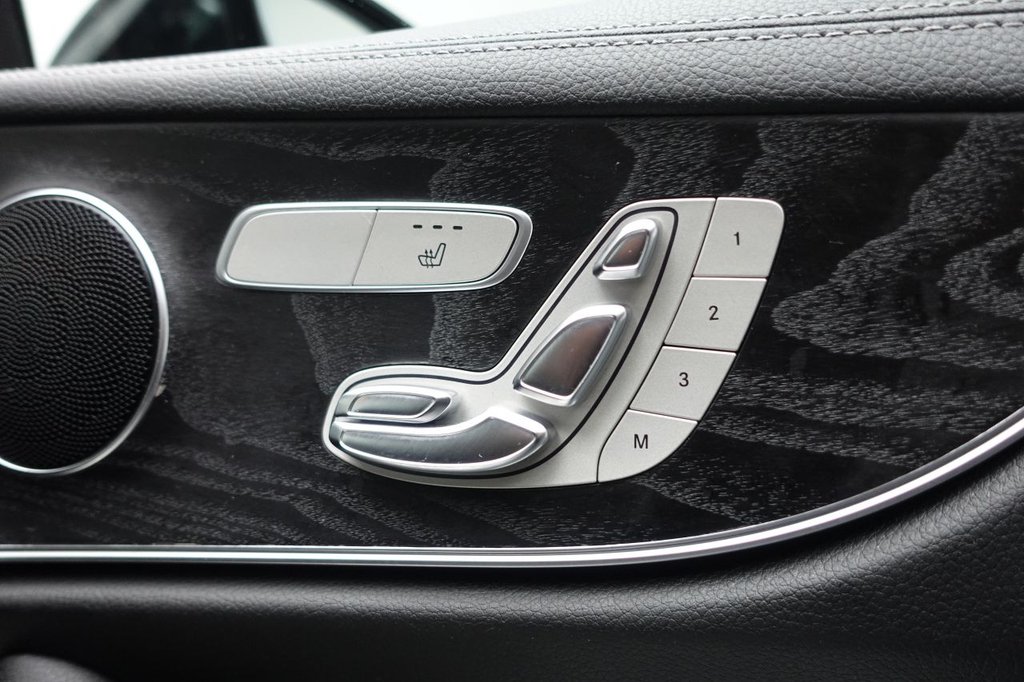 2019 Mercedes-Benz E-Class — image 12