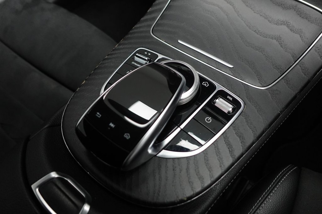 2019 Mercedes-Benz E-Class — image 35
