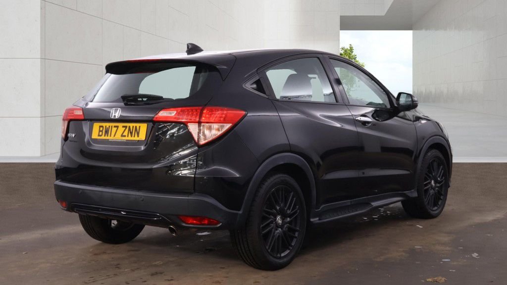 2017 Honda HR-V — image 5