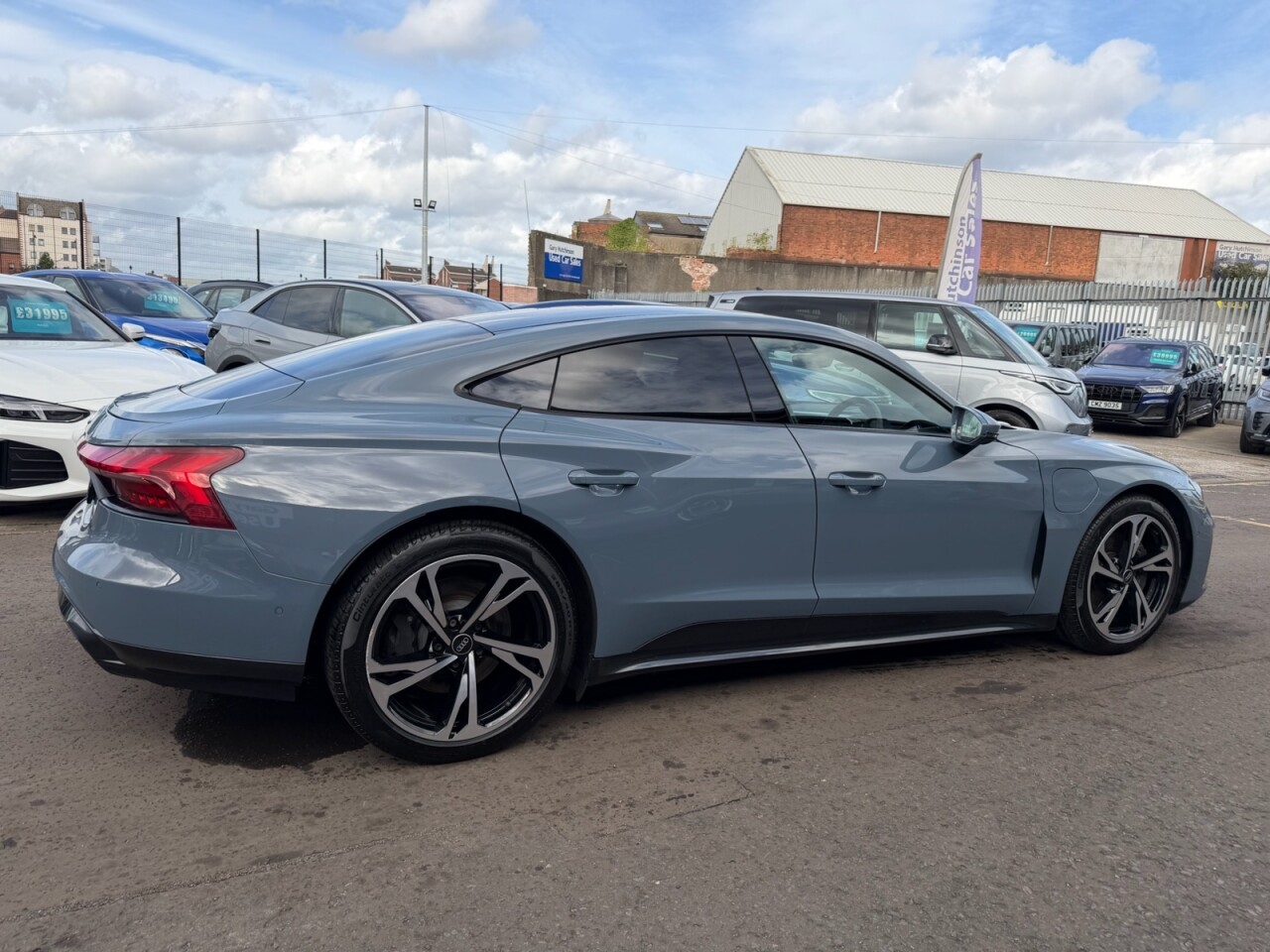 2023 AUDI E-TRON GT 93.4kWh Saloon 4dr Electric Auto quattro (476 ps) ONLY 28874 GENUINE LOW MI - vehicle photo 4 for sale on PureCar