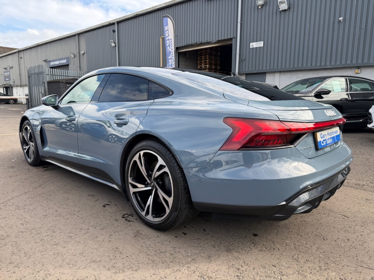 2023 AUDI E-TRON GT 93.4kWh Saloon 4dr Electric Auto quattro (476 ps) ONLY 28874 GENUINE LOW MI - vehicle photo 32 for sale on PureCar