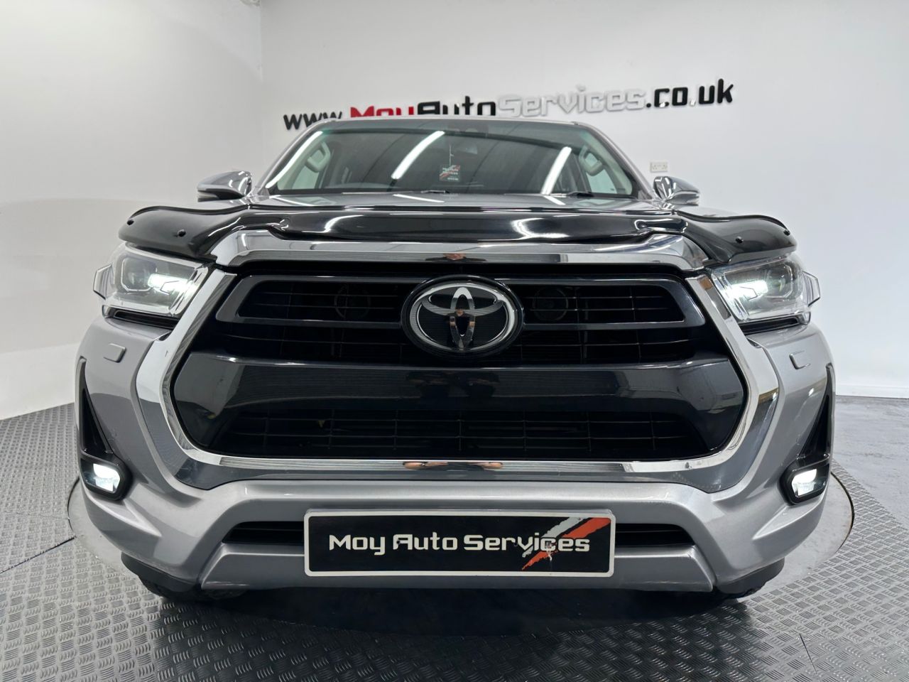 2022 TOYOTA HILUX 2.8 D-4D Invincible Pickup Double Cab 4dr Diesel Auto 4WD Euro 6 (s/s) (204 - vehicle photo 8 for sale on PureCar