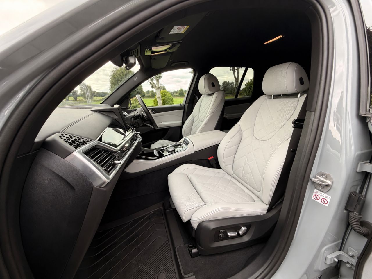 2024 BMW X5 M Sport - vehicle photo 11 for sale on PureCar