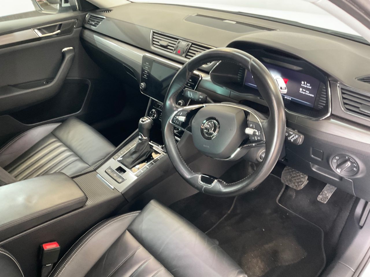 2024 SKODA SUPERB 2.0 TDI SE L Estate 5dr Diesel DSG Euro 6 (s/s) (150 ps) - vehicle photo 15 for sale on PureCar