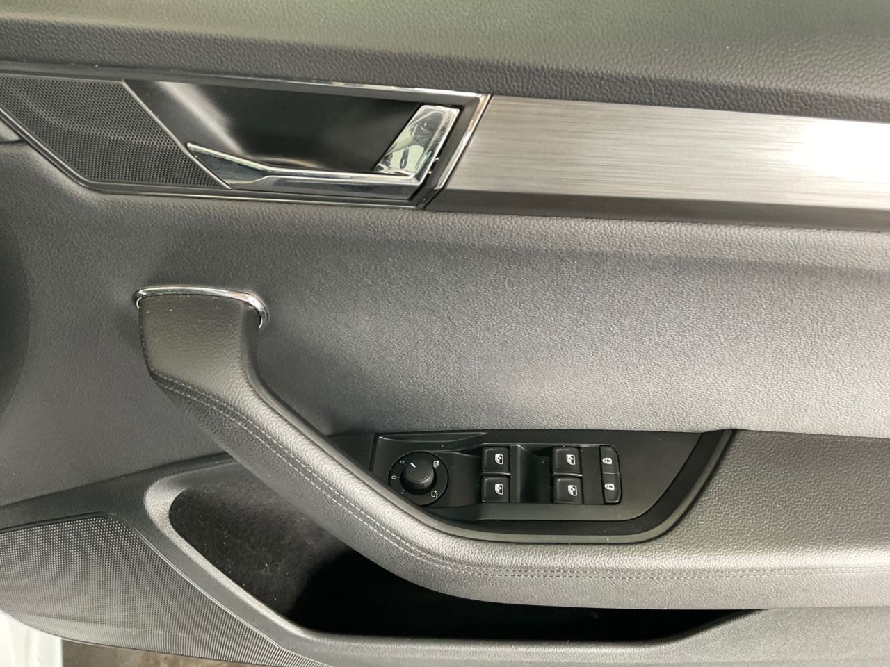 2024 SKODA SUPERB 2.0 TDI SE L Estate 5dr Diesel DSG Euro 6 (s/s) (150 ps) - vehicle photo 25 for sale on PureCar