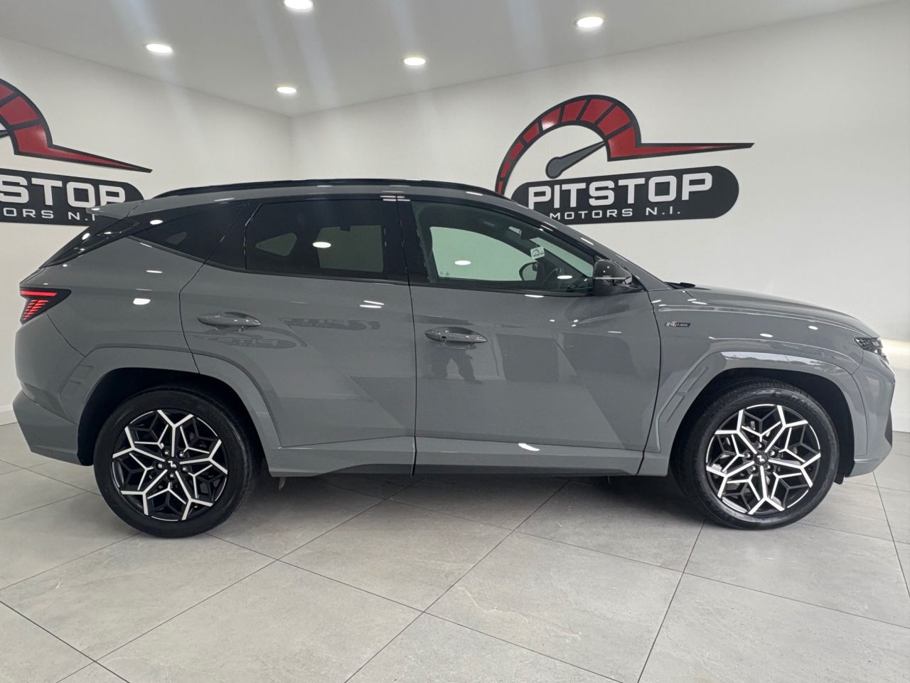 2022 HYUNDAI TUCSON 1.6 h T-GDi N Line SUV 5dr Petrol Hybrid Auto Euro 6 (s/s) (230 ps) - vehicle photo 6 for sale on PureCar