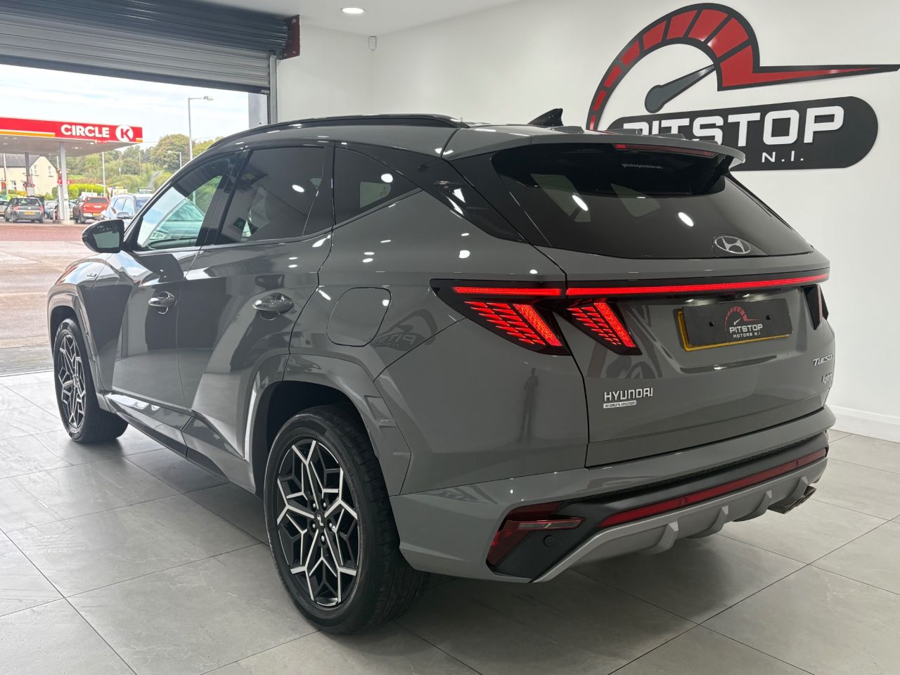 2022 HYUNDAI TUCSON 1.6 h T-GDi N Line SUV 5dr Petrol Hybrid Auto Euro 6 (s/s) (230 ps) - vehicle photo 10 for sale on PureCar