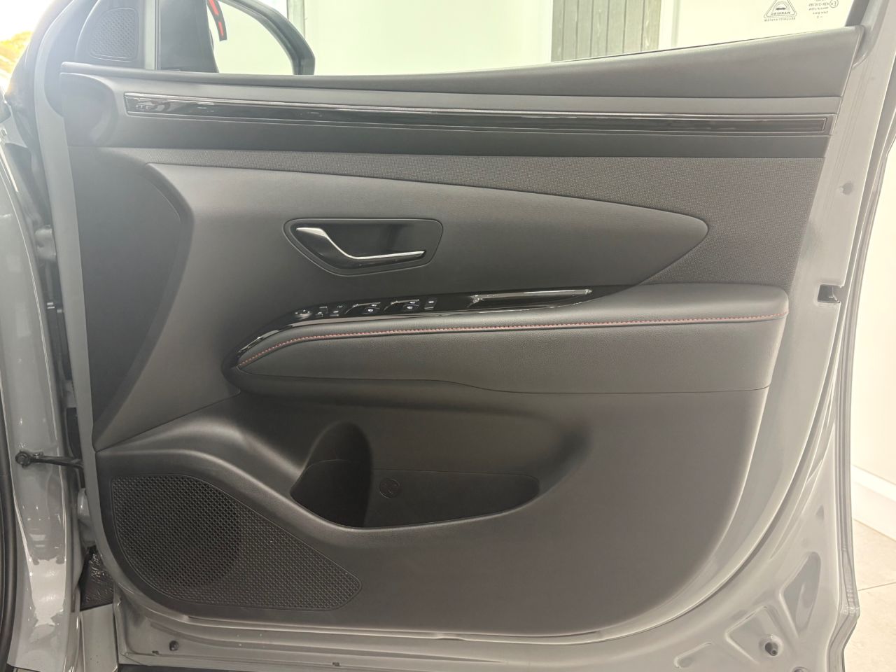 2022 HYUNDAI TUCSON 1.6 h T-GDi N Line SUV 5dr Petrol Hybrid Auto Euro 6 (s/s) (230 ps) - vehicle photo 24 for sale on PureCar