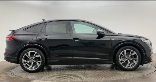 2022 Audi Q4