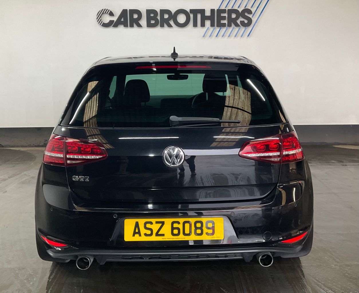 2017 VOLKSWAGEN GOLF 2.0 TSI BlueMotion Tech GTI Launch Hatchback 3dr Petrol Manual Euro 6 (s/s) - vehicle photo 9 for sale on PureCar