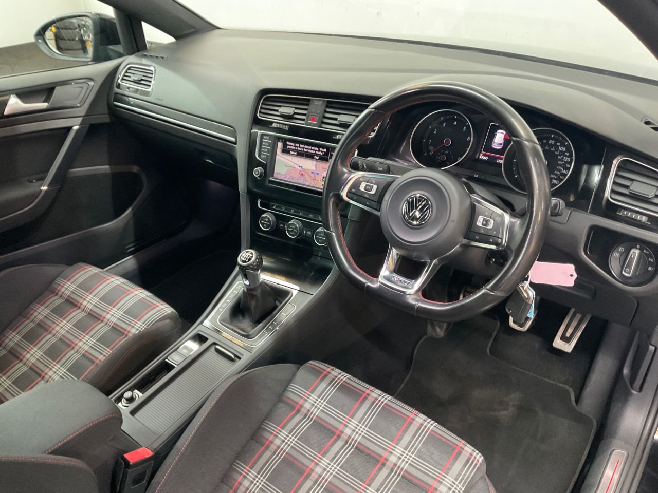 2017 VOLKSWAGEN GOLF 2.0 TSI BlueMotion Tech GTI Launch Hatchback 3dr Petrol Manual Euro 6 (s/s) - vehicle photo 19 for sale on PureCar
