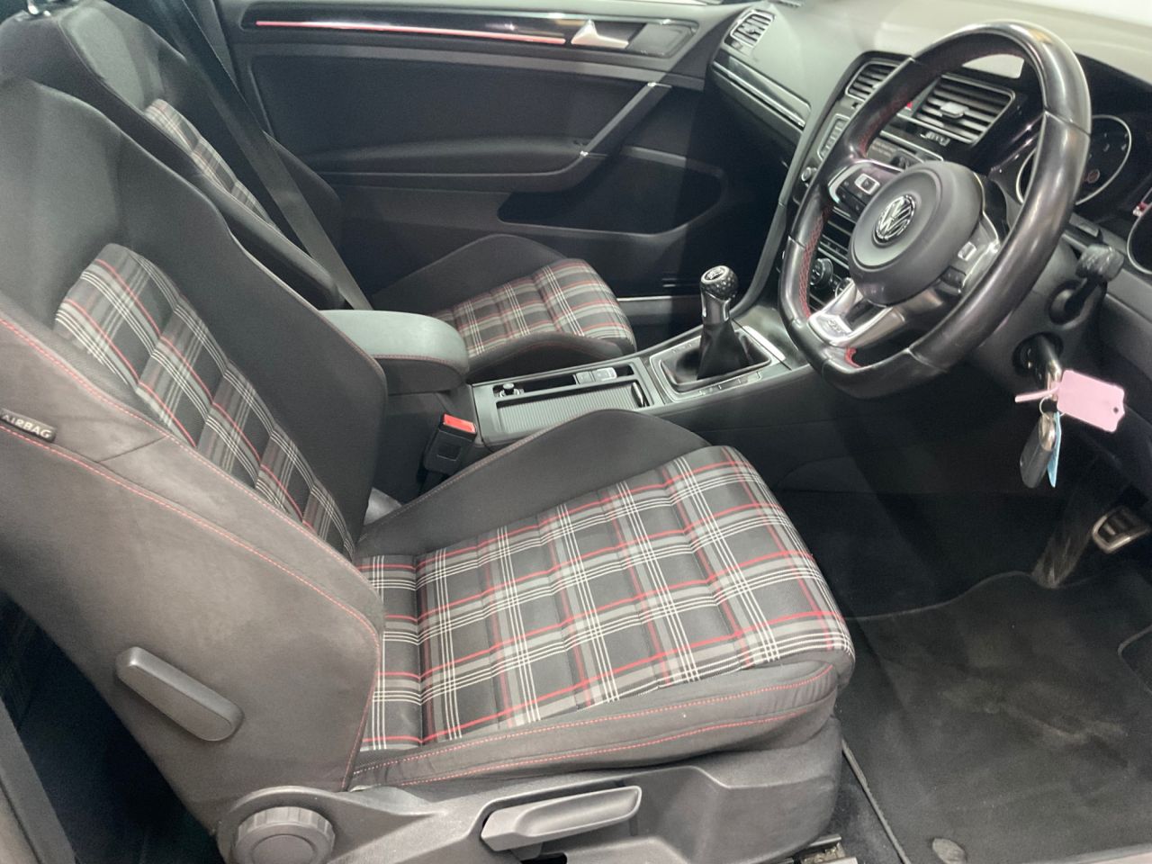 2017 VOLKSWAGEN GOLF 2.0 TSI BlueMotion Tech GTI Launch Hatchback 3dr Petrol Manual Euro 6 (s/s) - vehicle photo 20 for sale on PureCar