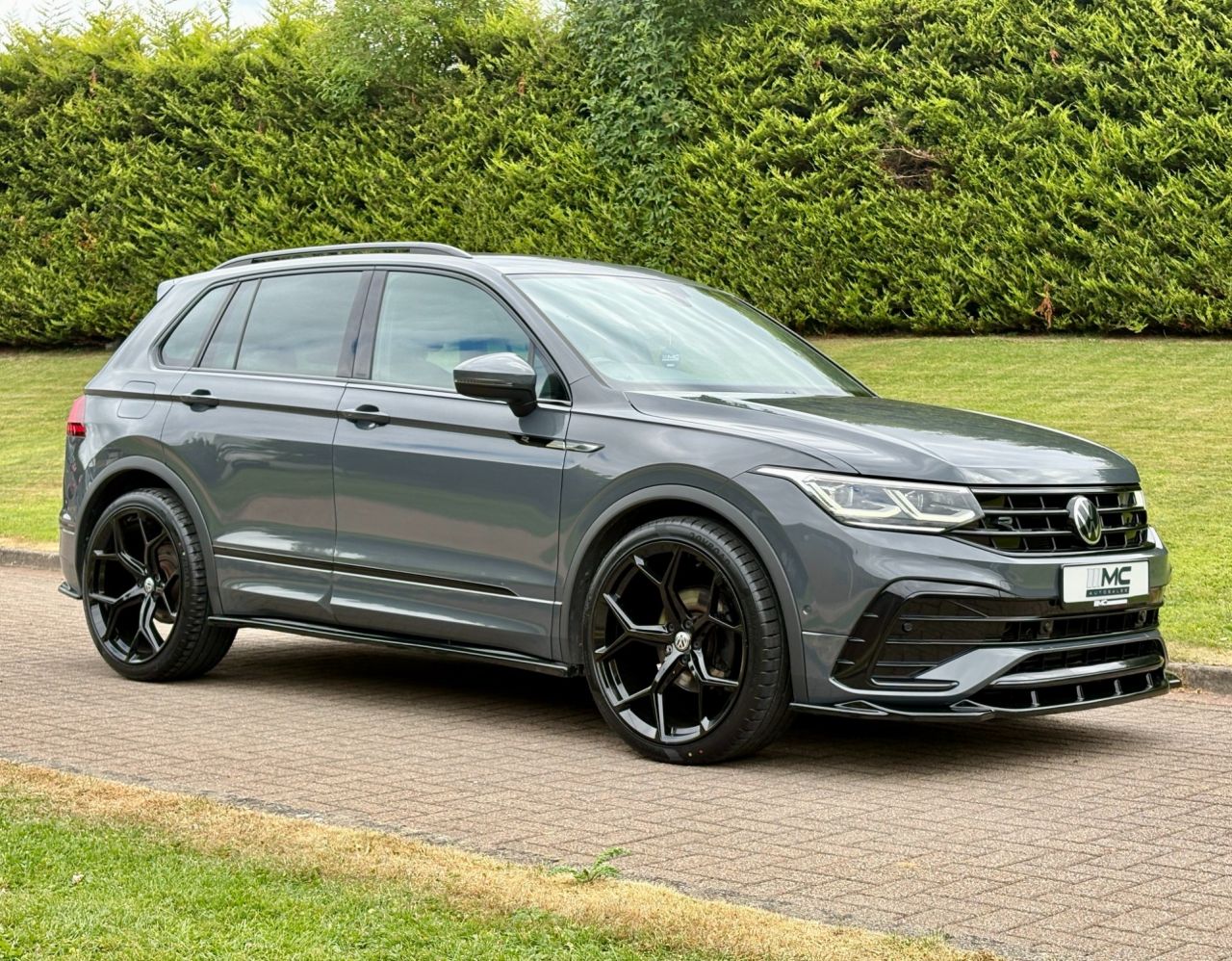 2021 VOLKSWAGEN TIGUAN 2.0 TDI R-Line SUV 5dr Diesel DSG Euro 6 (s/s) (150 ps) - vehicle photo 5 for sale on PureCar