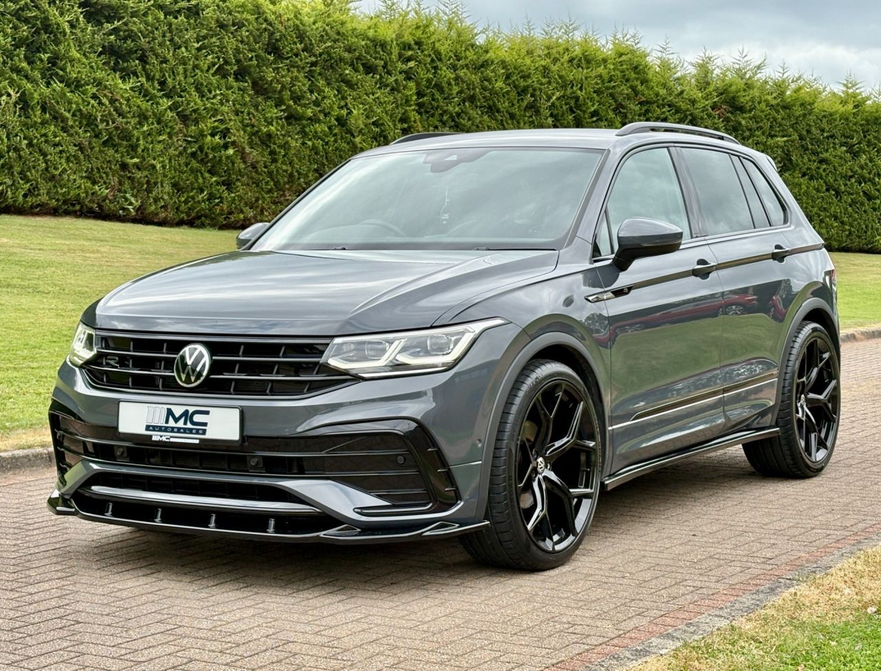 2021 VOLKSWAGEN TIGUAN 2.0 TDI R-Line SUV 5dr Diesel DSG Euro 6 (s/s) (150 ps) - vehicle photo 2 for sale on PureCar