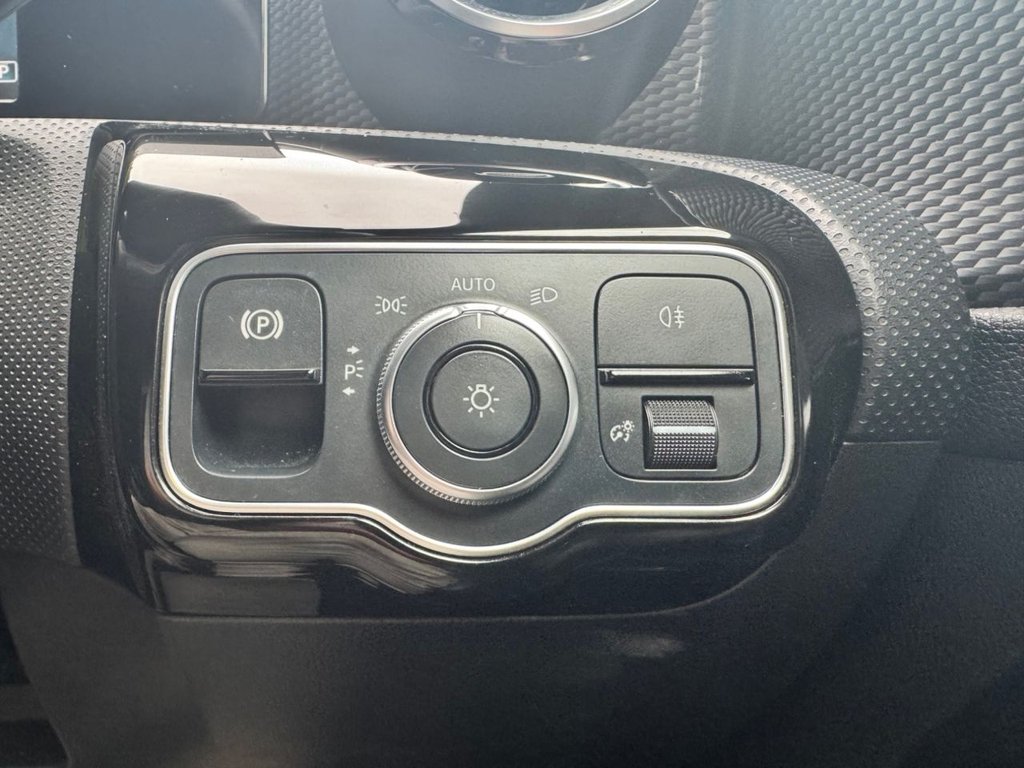 2018 Mercedes-Benz A-Class — image 47