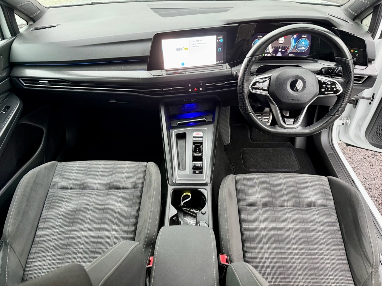 2021 VOLKSWAGEN GOLF 2.0 TDI GTD Hatchback 5dr Diesel DSG Euro 6 (s/s) (200 ps) - vehicle photo 10 for sale on PureCar