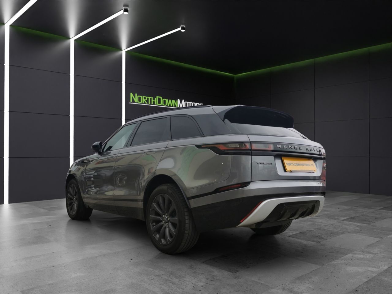 2023 LAND ROVER RANGE ROVER VELAR 2.0 D200 MHEV R-Dynamic SE SUV 5dr Diesel Auto 4WD Euro 6 (s/s) (204 ps) Lo - vehicle photo 4 for sale on PureCar