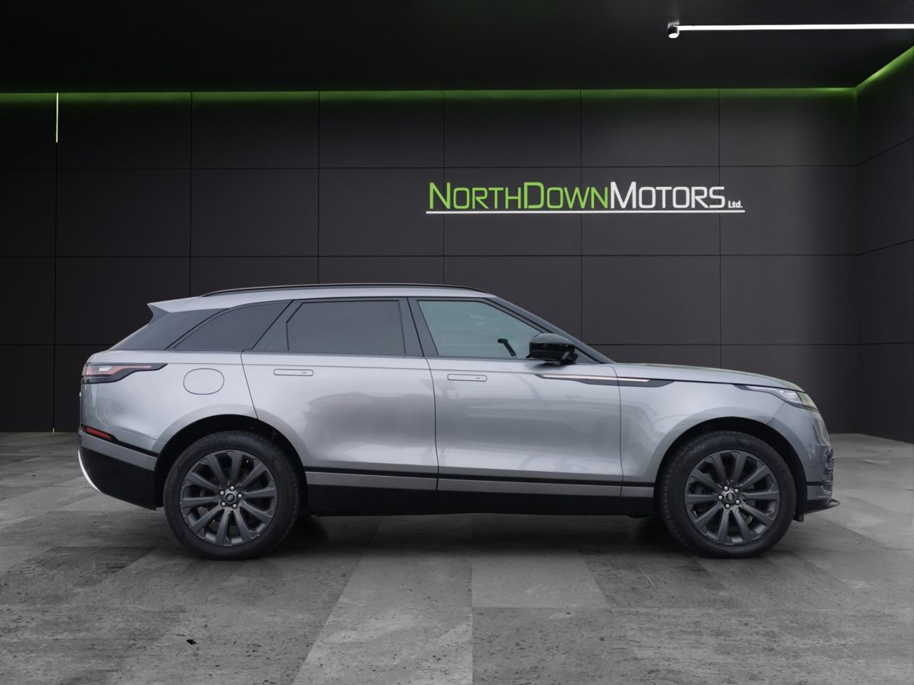 2023 LAND ROVER RANGE ROVER VELAR 2.0 D200 MHEV R-Dynamic SE SUV 5dr Diesel Auto 4WD Euro 6 (s/s) (204 ps) Lo - vehicle photo 7 for sale on PureCar