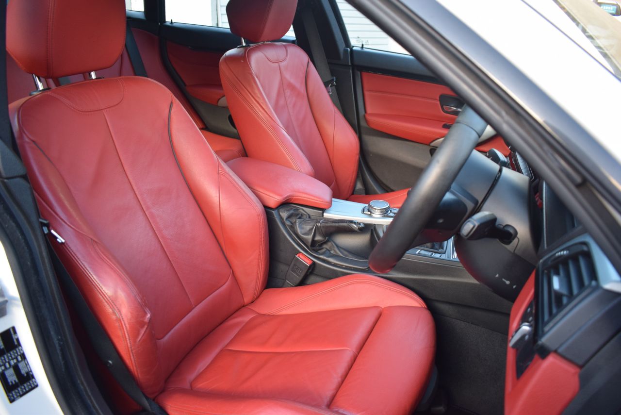 2016 BMW 4 SERIES GRAN COUPE 2.0 420d M Sport Hatchback 5dr Diesel Manual Euro 6 (s/s) (190 ps) Full Red - vehicle photo 21 for sale on PureCar