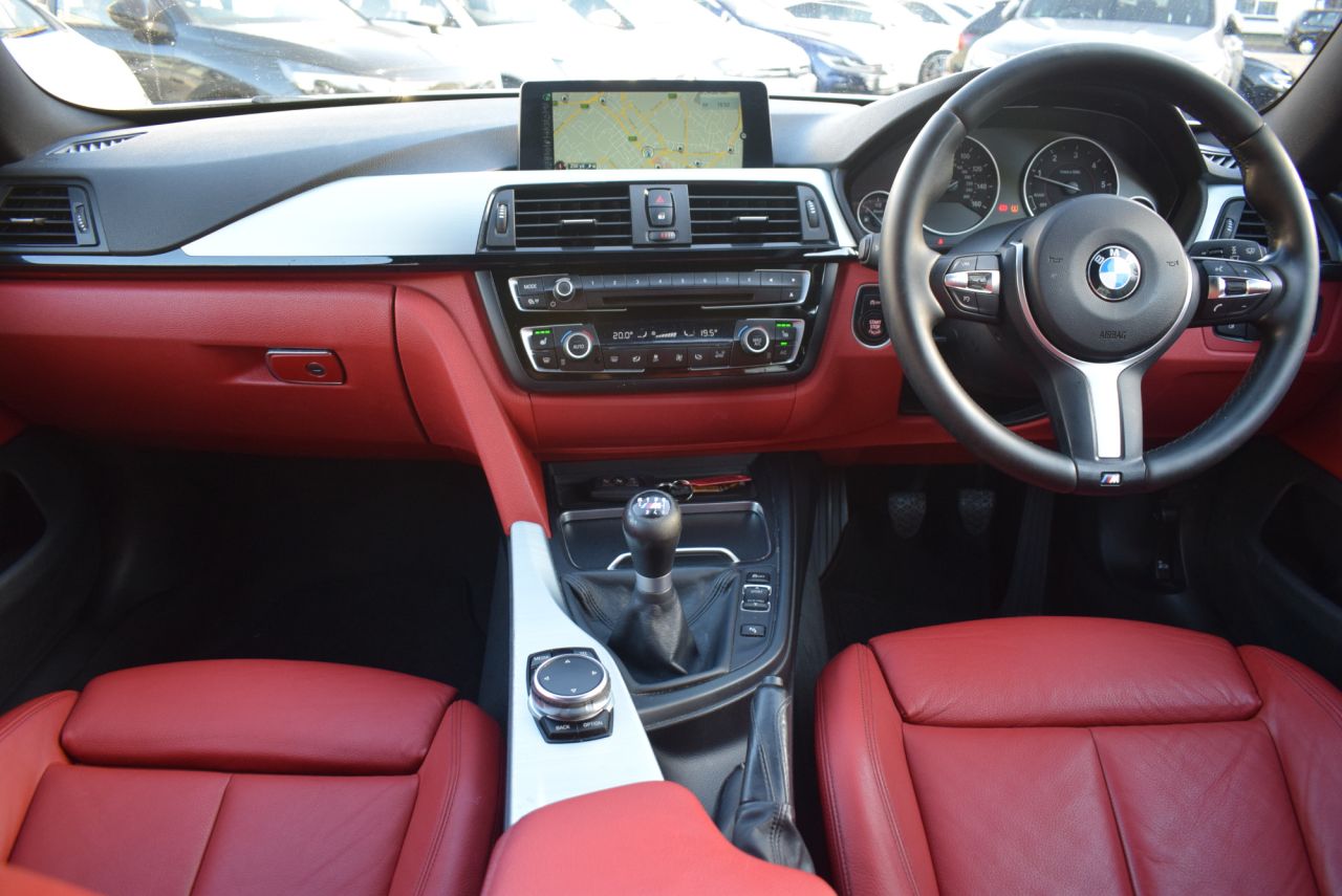 2016 BMW 4 SERIES GRAN COUPE 2.0 420d M Sport Hatchback 5dr Diesel Manual Euro 6 (s/s) (190 ps) Full Red - vehicle photo 26 for sale on PureCar