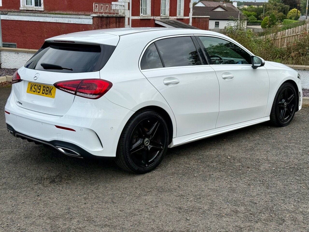 2019 MERCEDES A CLASS 1.5 A180d AMG Line (Executive) Hatchback 5dr Diesel 7G-DCT Euro 6 (s/s) (11 - vehicle photo 3 for sale on PureCar