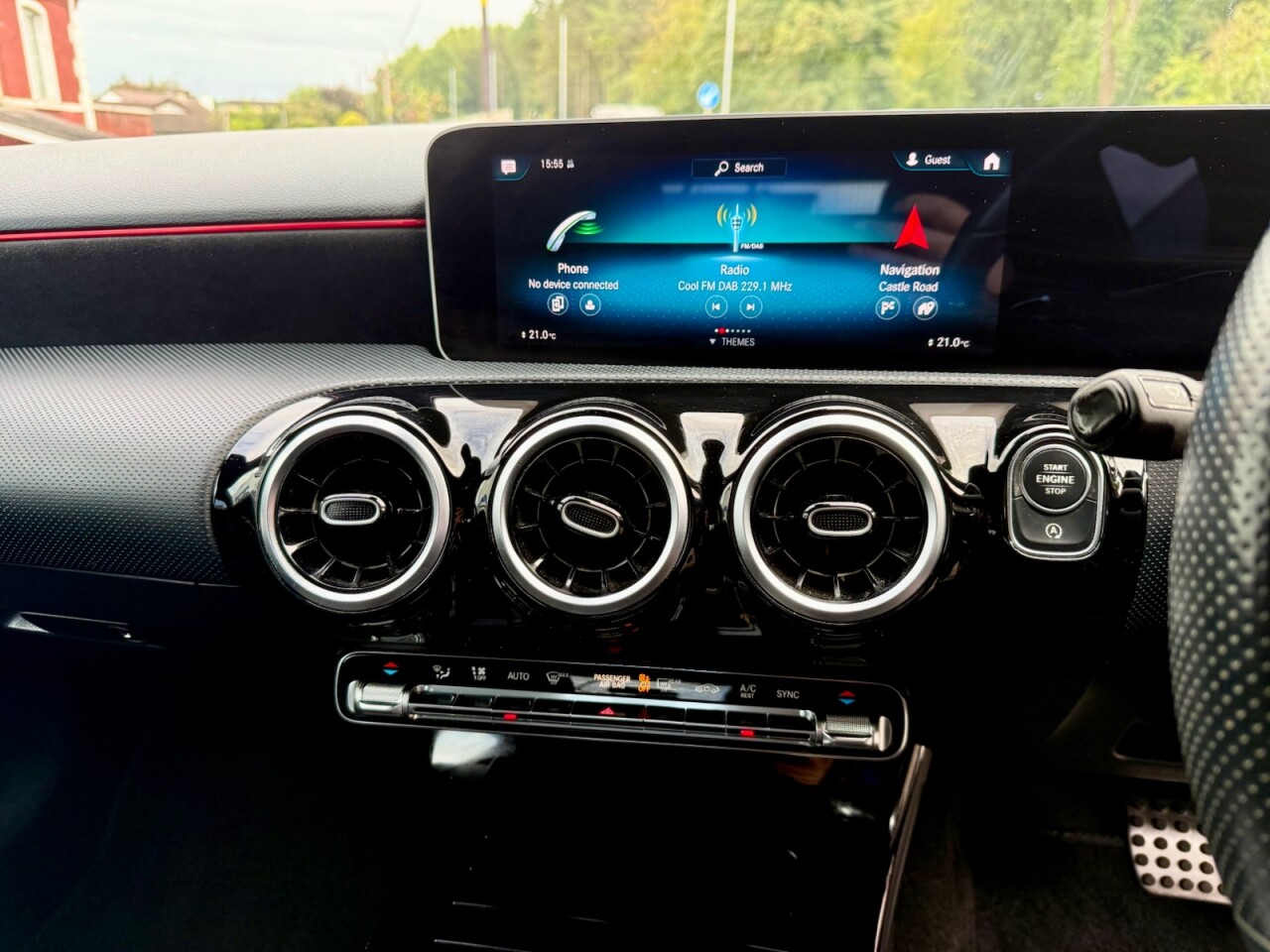 2019 MERCEDES A CLASS 1.5 A180d AMG Line (Executive) Hatchback 5dr Diesel 7G-DCT Euro 6 (s/s) (11 - vehicle photo 14 for sale on PureCar