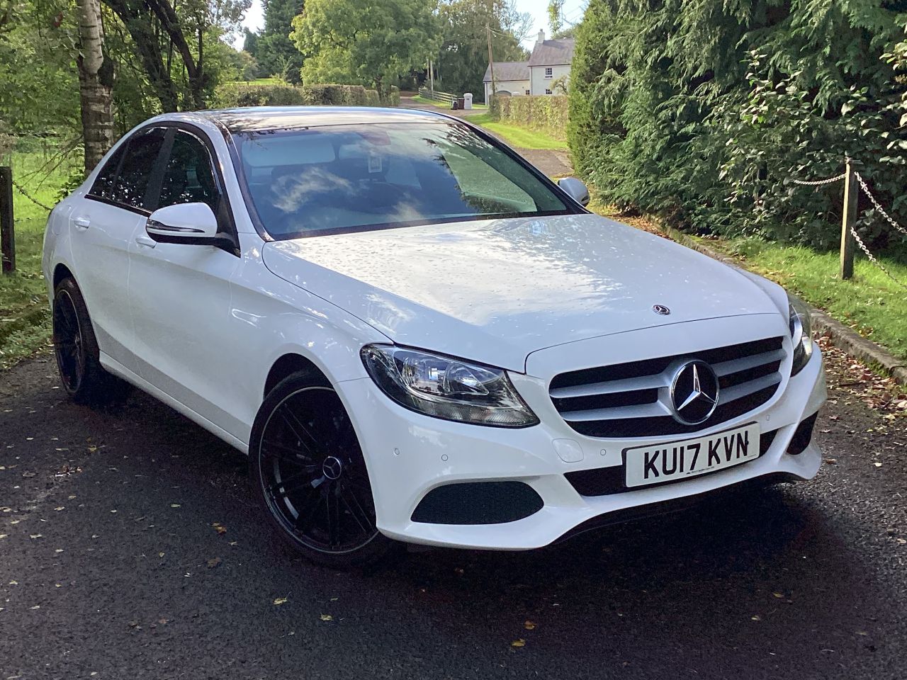 2017 MERCEDES C CLASS 2.1 C220d SE Executive Edition Saloon 4dr Diesel G-Tronic+ Euro 6 (s/s) (17 - vehicle photo 3 for sale on PureCar
