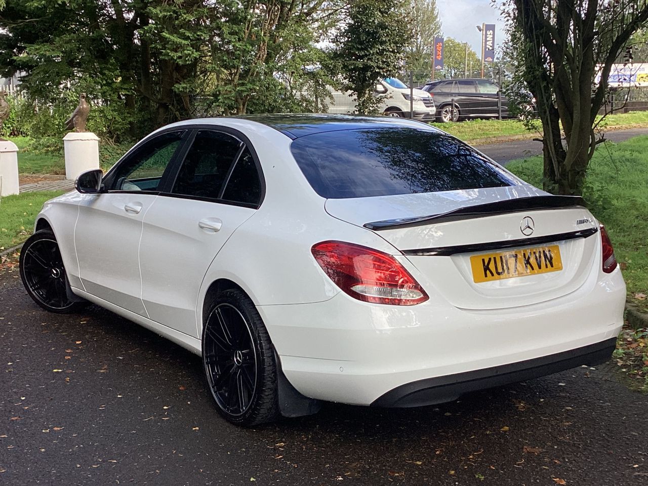 2017 MERCEDES C CLASS 2.1 C220d SE Executive Edition Saloon 4dr Diesel G-Tronic+ Euro 6 (s/s) (17 - vehicle photo 8 for sale on PureCar