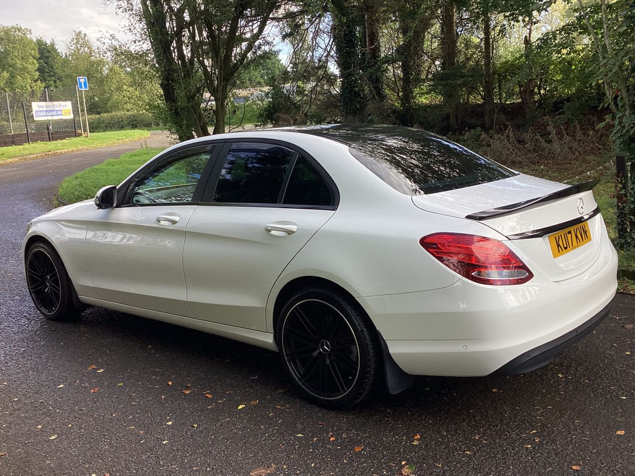 2017 MERCEDES C CLASS 2.1 C220d SE Executive Edition Saloon 4dr Diesel G-Tronic+ Euro 6 (s/s) (17 - vehicle photo 9 for sale on PureCar