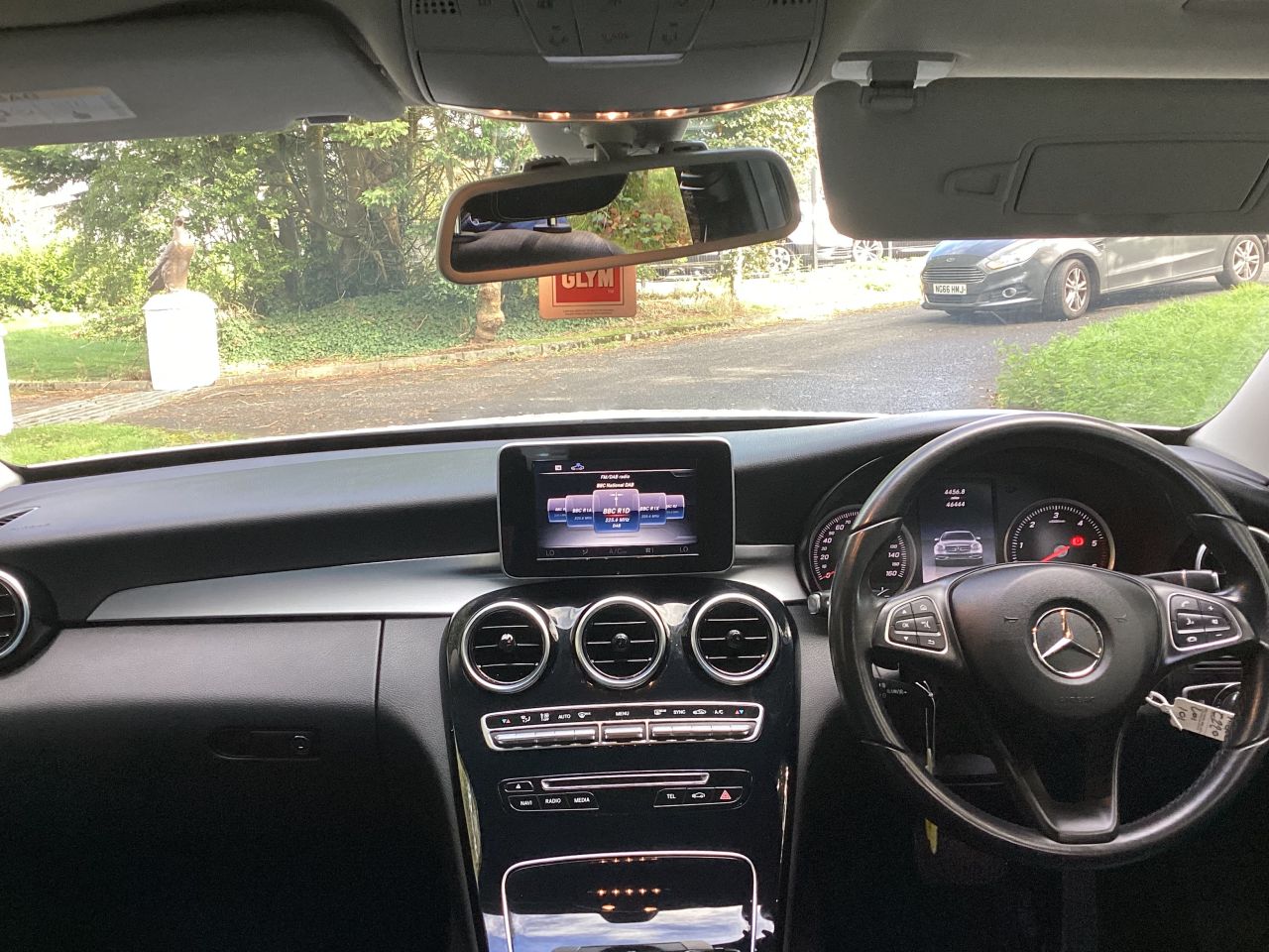 2017 MERCEDES C CLASS 2.1 C220d SE Executive Edition Saloon 4dr Diesel G-Tronic+ Euro 6 (s/s) (17 - vehicle photo 12 for sale on PureCar