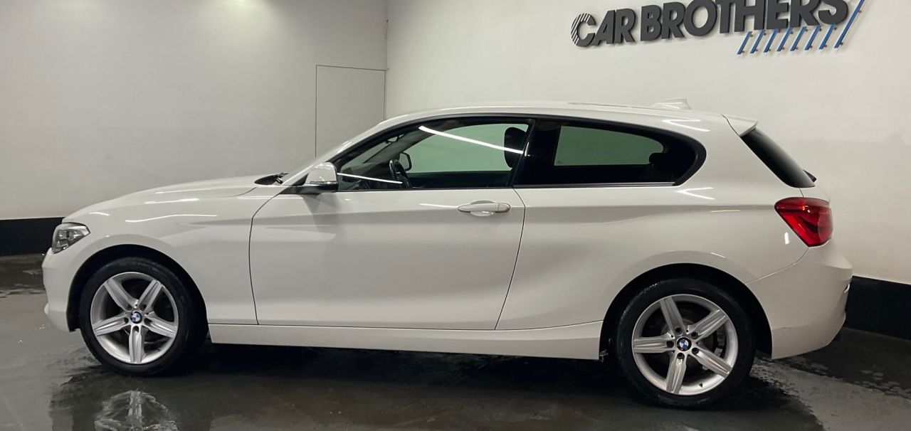 2017 BMW 1 SERIES 1.5 118i Sport Hatchback 3dr Petrol Manual Euro 6 (s/s) (136 ps) - vehicle photo 9 for sale on PureCar