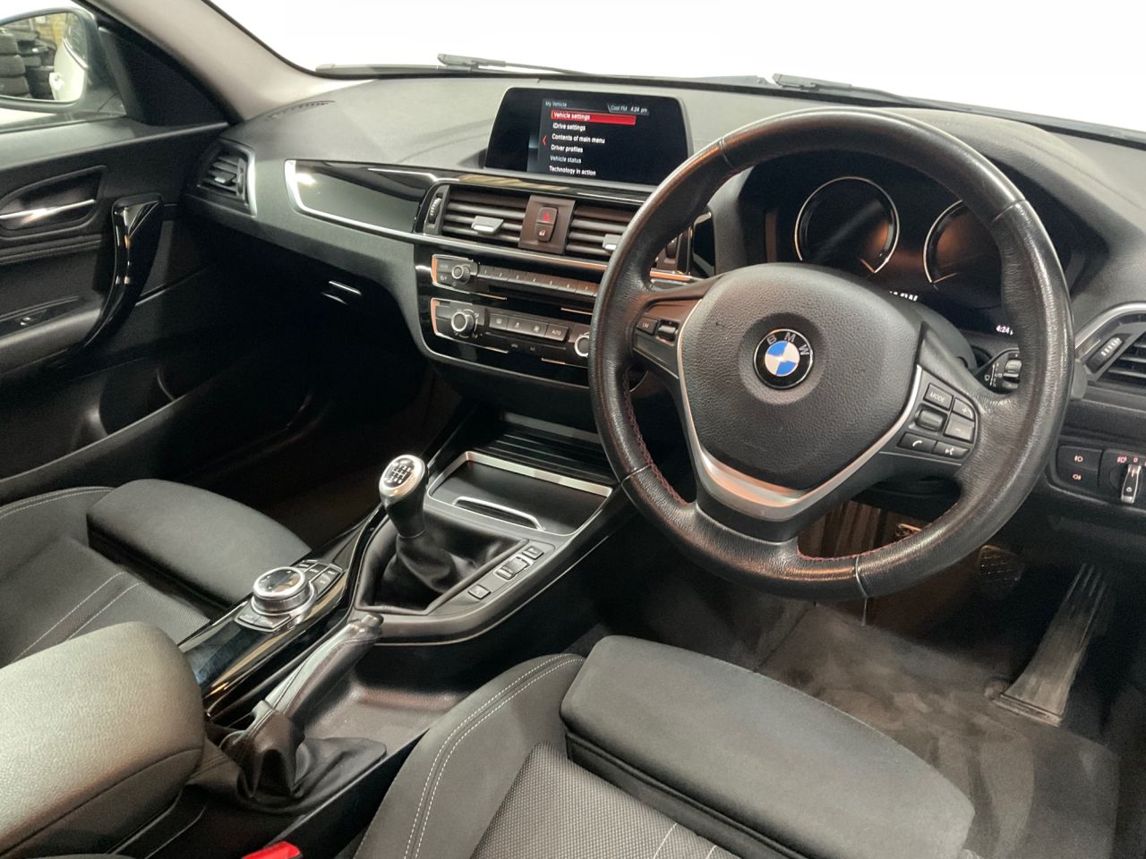 2017 BMW 1 SERIES 1.5 118i Sport Hatchback 3dr Petrol Manual Euro 6 (s/s) (136 ps) - vehicle photo 22 for sale on PureCar
