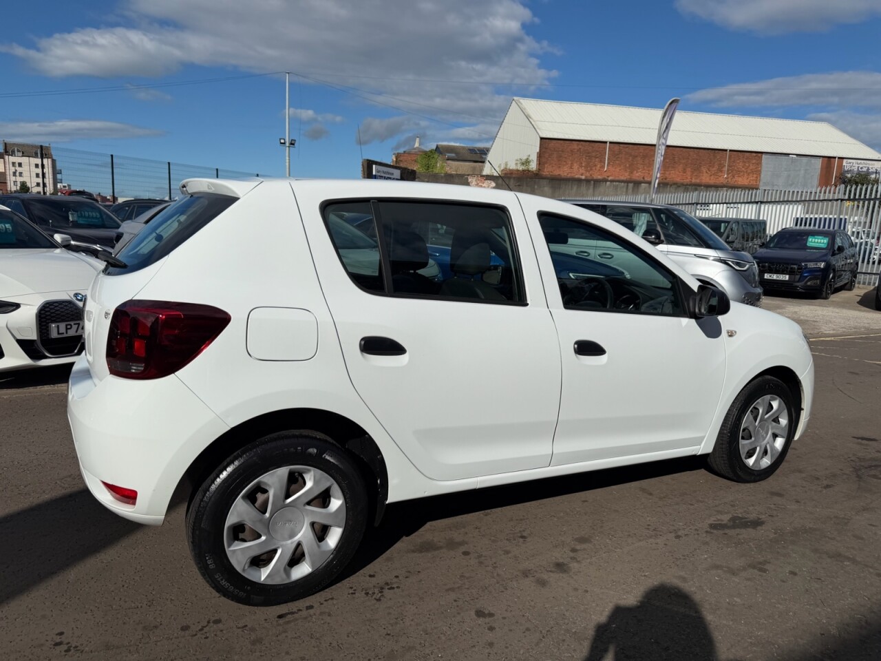 2019 DACIA SANDERO 1.0 SCe Essential Hatchback 5dr Petrol Manual Euro 6 (75 ps) ONLY 39250 GEN - vehicle photo 3 for sale on PureCar