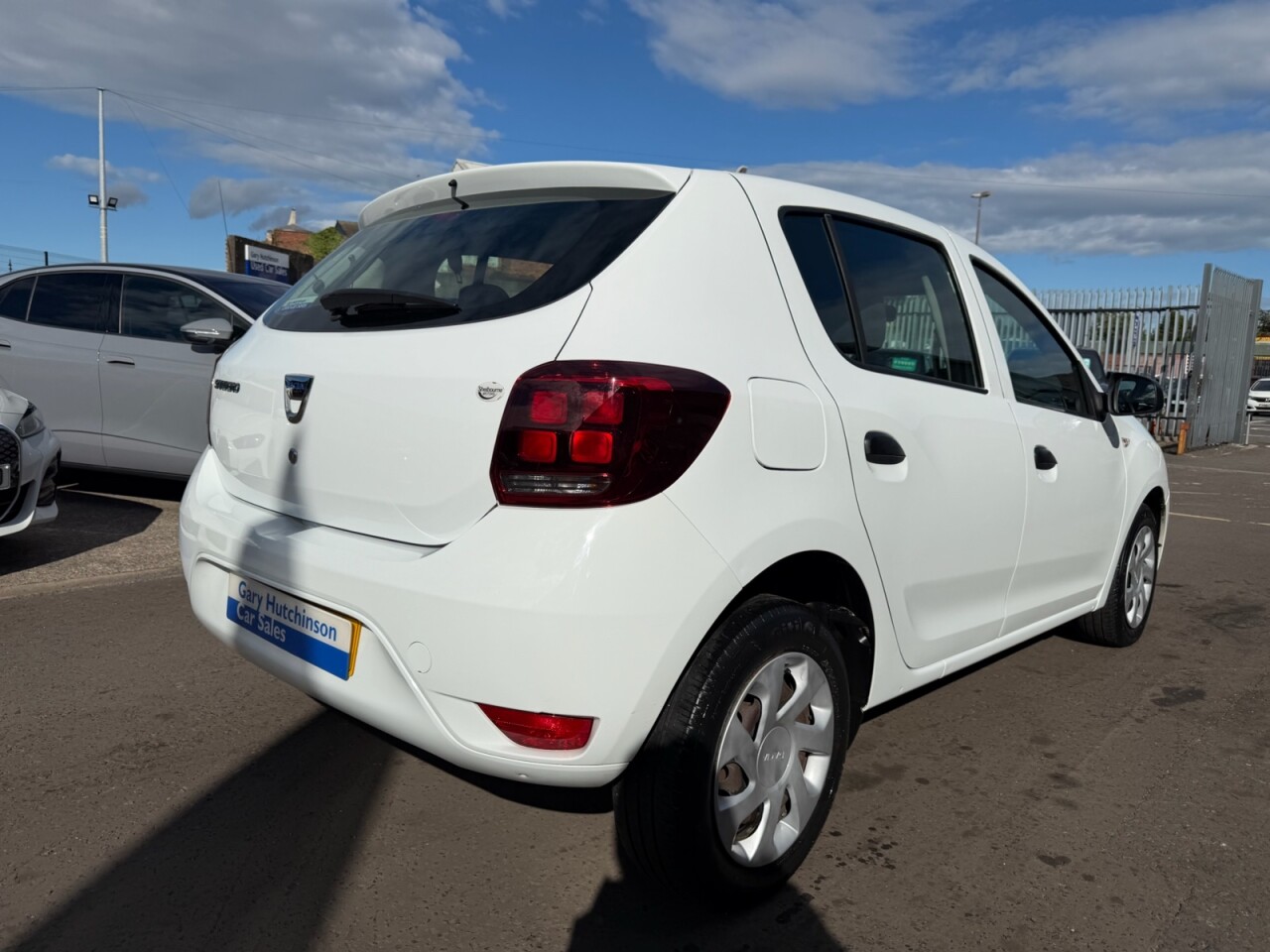 2019 DACIA SANDERO 1.0 SCe Essential Hatchback 5dr Petrol Manual Euro 6 (75 ps) ONLY 39250 GEN - vehicle photo 19 for sale on PureCar