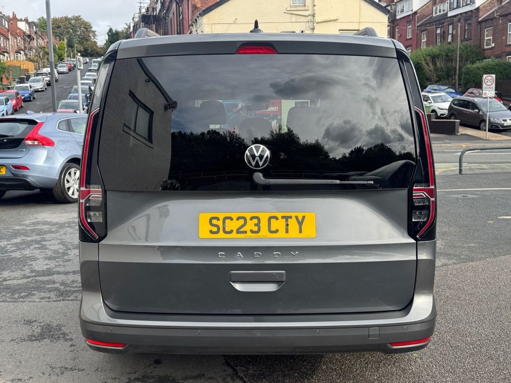 2023 Volkswagen Caddy Maxi — image 5